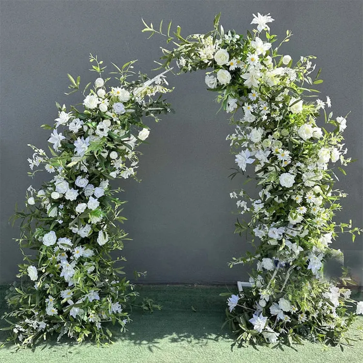 Monterey — A green and white half arch, fresh and airy, that suits daylight and open spaces